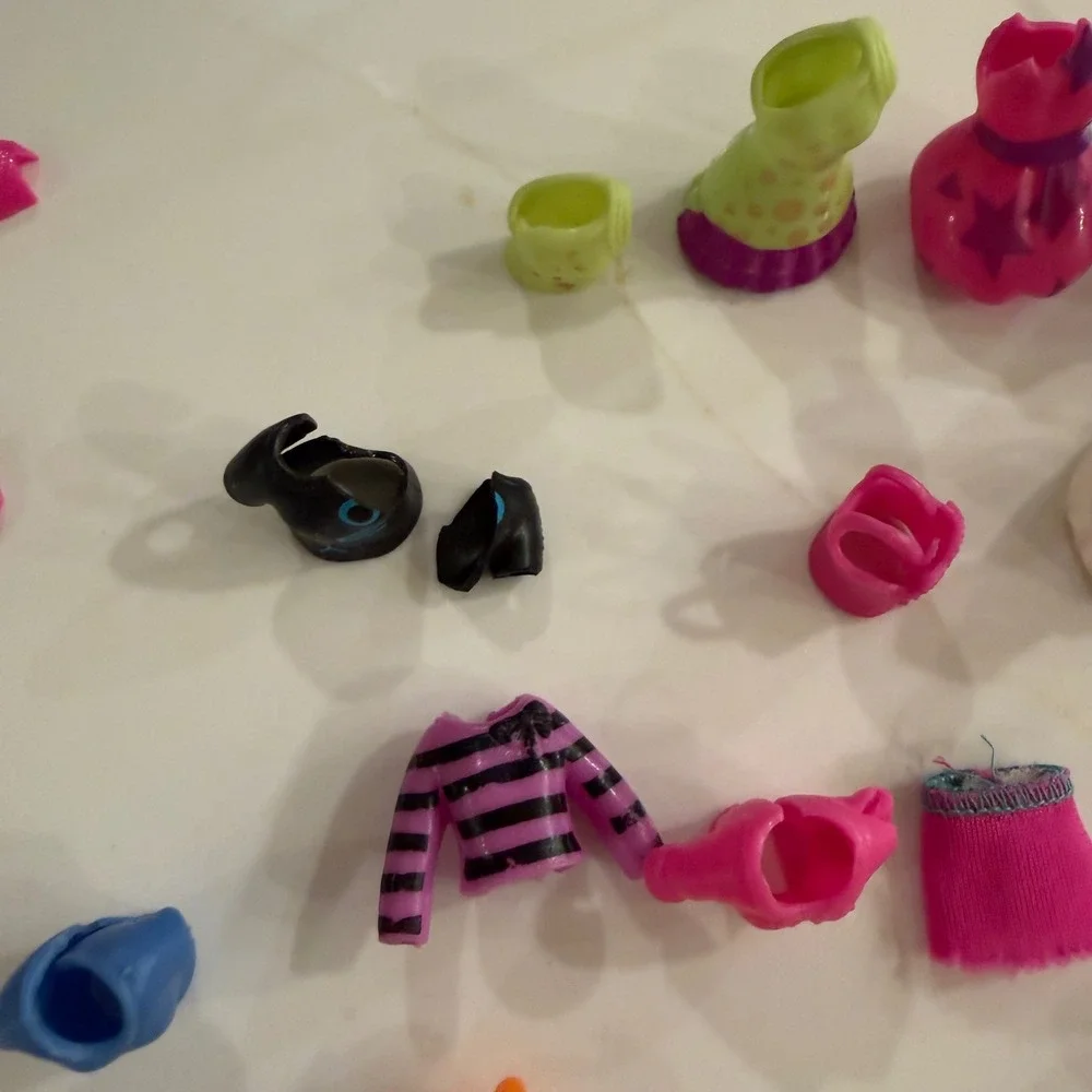 Polly Pocket Doll Accessory Lot 100+ Pieces Mattel Clothes Shoes Pets Furniture‎
